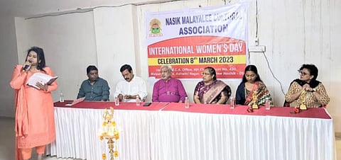 വനിതാ ദിനത്തിൽ വനിതാ ഡോക്ടർ, നഴ്സുമാർ എന്നിവർക്ക് നാസിക് മലയാളി കൾച്ചറൽ അസോസിയേഷന്‍റെ ആദരവ്
