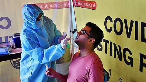 രാജ്യത്ത് കൊവിഡ് വ്യാപനം തുടരുന്നു: 5,880 പേർക്ക് കൂടി രോഗബാധ