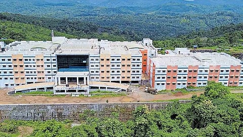 കോന്നി മെഡിക്കല്‍ കോളെജ് അക്കാദമിക്ക് ബ്ലോക്ക് ഉദ്ഘാടനം; 24ന് മുഖ്യമന്ത്രി നാടിന് സമര്‍പ്പിക്കും