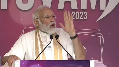 സനാതന ധർമ വിവാദത്തിൽ ഉചിതമായ മറുപടി നൽകണം;  നരേന്ദ്രമോദി
