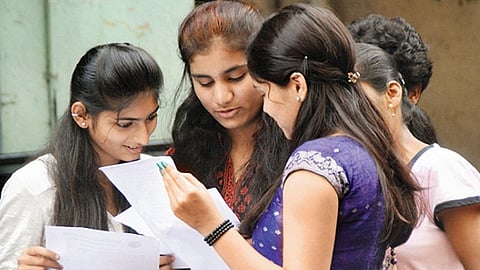 എസ്എസ്എൽസി പരീക്ഷ ഫലം മെയ് 20 ന്, പ്ലസ് ടു 25 ന്: സ്കൂൾ ജൂൺ ഒന്നിന് തുറക്കും 