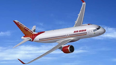 യാത്രക്കാരൻ മോശമായി പെരുമാറി: ഡൽഹി-ലണ്ടൻ എയർ ഇന്ത്യ വിമാനം തിരിച്ചിറക്കി
