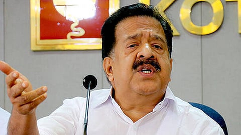 ramesh chennithala criticised penguin on sonia gandhi's biography controvercy