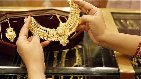 സ്വർണവില വീണ്ടും 45000 കടന്നു; ഇന്നത്തെ വിലയറിയാം