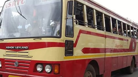 കെഎസ്ആർടിസി ബസിൽ യുവതിക്കുനേരെ പീഡനശ്രമം; കണ്ണൂർ സ്വദേശി പിടിയിൽ