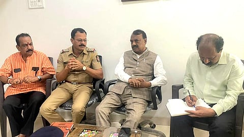 വസായ് ഈസ്റ്റിലെ ഗതാഗത കുരുക്ക്: രാജേന്ദ്ര ഗാവിത് എംപിയുടെ നേതൃത്വത്തിൽ ഉന്നതതല യോഗം
