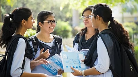 പ്ലസ്‌ വൺ സീറ്റ് വർധന; 81 താത്കാലിക ബാച്ചുകൾ തുടരും