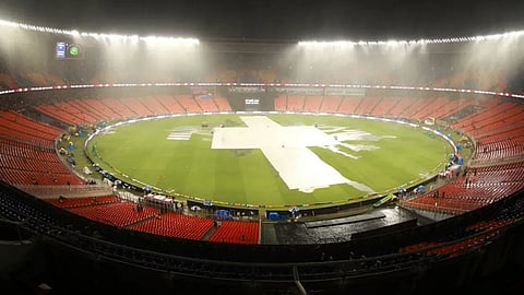 മഴയിൽ മുങ്ങി ഐപിഎല്‍ ഫൈനല്‍; ചെന്നൈ ഗുജറാത്ത് പോരാട്ടം റിസര്‍വ് ദിനത്തിലേക്ക് മാറ്റി