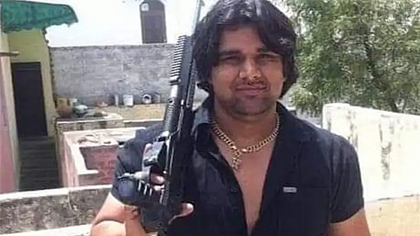 തിഹാർ ജയിലിൽ ഗ്യാങ് വാർ