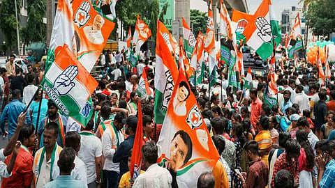 'രാഹുൽ അജയ്യൻ':  എഐസിസി ആസ്ഥാനത്ത് ആഘോഷം