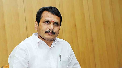 സെന്തിൽ ബാലാജിയെ 
ഗവർണർ മന്ത്രിസഭയിൽ നിന്നു പുറത്താക്കി; കോടതിയെ സമീപിക്കാൻ സര്‍ക്കാര്‍