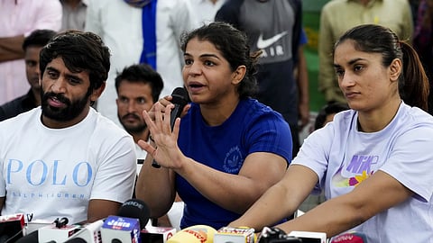 അമിത് ഷായുമായുള്ള ചർച്ചയ്ക്കു പിന്നാലെ ഗുസ്തി താരങ്ങൾ ജോലിക്കു കയറി; സമരം തുടരും