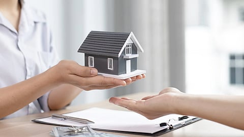 ഭ​വ​ന വാ​യ്പാ പ​ലി​ശ കു​റ​ച്ച് ബാ​ങ്കു​ക​ള്‍