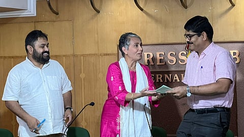 വനവത്കരണത്തിനായി ഭൂമിയൊരുക്കി പരിസ്ഥിതി സംഘടനകള്‍; നാലേക്കര്‍ സ്വകാര്യ ഭൂമി വനംവകുപ്പിന് കൈമാറും