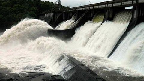 ജലനിരപ്പ് ഉയർന്നു: പൊരിങ്ങൽകുത്ത് ഡാമിൽ  ബ്ലൂ അലർട്ട്