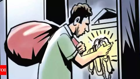 കുന്നമംഗലത്ത് അടച്ചിട്ടിരുന്ന വീട്ടിൽ മോഷണം; 26.5 പവൻ നഷ്ടമായി