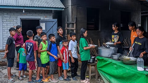ഇംഫാലിലെ അവസാനത്തെ 10 കുക്കി കുടുംബങ്ങളെയും  ഒഴിപ്പിച്ച് സർക്കാർ