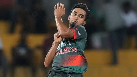 Tanzim Hasan in action.