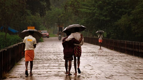 അ​ലം​ഭാ​വം വെ​ടി​യ​ണം, 
ശു​ചീ​ക​ര​ണ പ്ര​വ​ർ​ത്ത​ന​ങ്ങ​ളി​ൽ | മുഖപ്രസംഗം