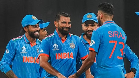 വാംഖഡെയിൽ ഇന്ത്യൻ മിന്നലാക്രമണം; 55ന് ശ്രീലങ്ക പുറത്ത്, 302 റണ്‍സ് ജയവുമായി ഇന്ത്യ സെമിയില്‍