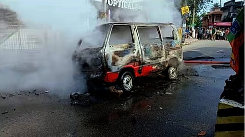 car caught fire while running in Thiruvananthapuram