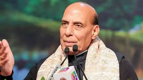 ജമ്മു കശ്മീർ വികസനത്തിനായി ഇന്ത്യ 90,000 കോടി രൂപയുടെ പാക്കേജാണ് തയാറാക്കിയിരിക്കുന്നതെന്നും പ്രതിരോധ മന്ത്രി രാജ്നാഥ് സിങ് India would have helped Pakistan more than IMF, Rajnath