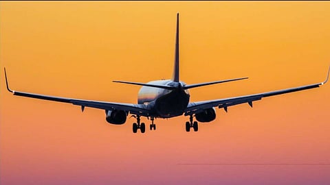 heavy fog disrupts karipur airport multiple flights diverted to kochi