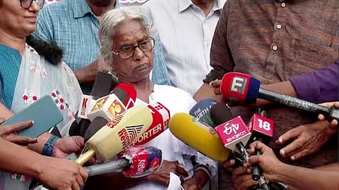mariyakutty talking about pension against pinarayi vijayan