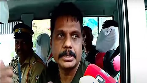 അഗളിയിൽ വനത്തിൽ കുടുങ്ങിയ 14 അംഗ പൊലീസ് സംഘത്തെ തിരിച്ചെത്തിച്ചു