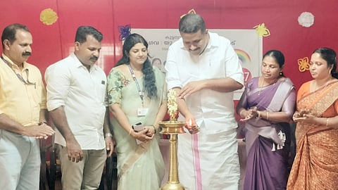 തട്ടേക്കാട് ഗവ. യുപി സ്കൂളിൽ  വർണ്ണ കൂടാരം പദ്ധതിക്ക് തുടക്കം