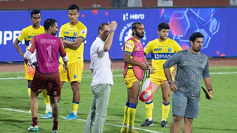മൈതാനം വിട്ട ബ്ലാസ്റ്റേഴ്സിന് വീണ്ടും തിരിച്ചടി