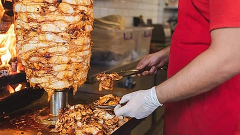20 people food poisoning after eating shawarma Thiruvananthapuram 