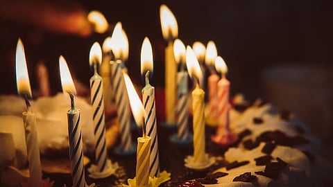 nagpur man cuts cake with sword under arrest
