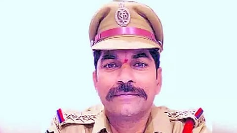 ക്രിമിനലുകൾക്കൊപ്പം ജന്മദിനമാഘോഷം, വിഡിയോ വൈറലായതോടെ ഇൻസ്​പെക്ടർക്ക് സസ്പെൻഷൻ