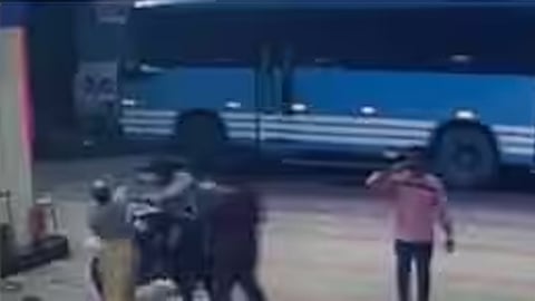 പെട്രോൾ പമ്പിൽ ഗൂഗിൾ പേ ചെയ്‌ത അനൗൺസ്മെന്റ് വന്നില്ല; സംഘർഷത്തിൽ ഒരാൾക്ക് കുത്തേറ്റു