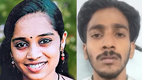 ആര്യാ കൃഷ്ണ, ആശിഷ്