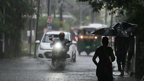 ശക്തമായ മഴയിൽ മുങ്ങി തിരുവനന്തപുരവും കൊച്ചി‍യും; 24 മണിക്കൂറിനുള്ളിൽ കാലവർഷമെത്തുമെന്ന് മുന്നറിയിപ്പ്