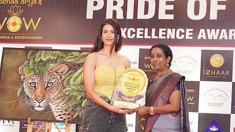 പ്രൈഡ് ഓഫ് ഇന്ത്യ പുരസ്‌കാരം ഏറ്റു വാങ്ങി സാമൂഹ്യ പ്രവർത്തക രാഖി സുനിൽ 