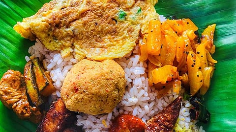 പൊതിച്ചോറിനൊപ്പം അച്ചാറ് നൽകിയില്ല; ഹോട്ടൽ ഉടമസ്ഥന് 35,000 രൂപ പിഴ