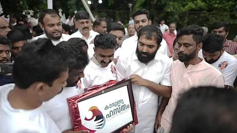 ‘കാരുണ്യ ഹസ്തം’ ചാരിറ്റി സംഘടനയുടെ ലോഗോ പ്രകാശനം ചാണ്ടി ഉമ്മൻ എംഎൽഎ നിർവഹിച്ചു