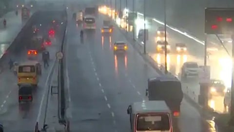 heavy rain at mumbai