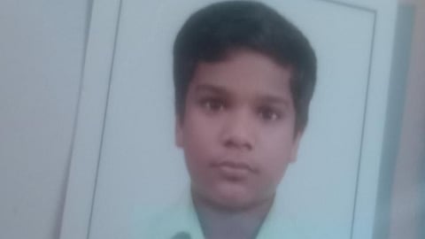 fever 10 years old boy died in aluva