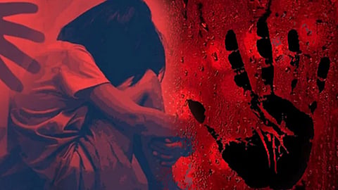 Silent protest in Pune over the murder of a four-year-old girl