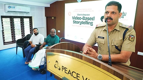 അതിജീവനത്തിന്റെ കഥകൾക്ക് മാറ്റുകൂട്ടാൻ ഡിജിറ്റൽ സ്റ്റോറി ടെല്ലിങ് പരിശീലനം