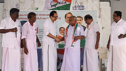 കേരള കോണ്‍ഗ്രസ് ബി എറണാകുളം ജില്ലാകമ്മറ്റി നേതാക്കള്‍ എന്‍സിപിയിൽ ചേർന്നു