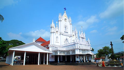 Manarcadu church programmes on sunday