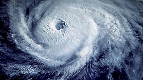 Asna cyclone, rain