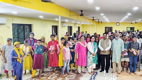 seal ashram onam