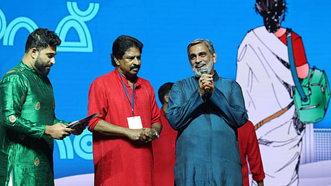 അക്കാഫ് പൊന്നോണക്കാഴ്ചയിലെ മാതൃവന്ദനം പരിപാടിയിൽ മുഖ്യ സന്ദേശം നൽകുകയായിരുന്നു വേണു രാജാമണി | Venu Rajamani on gender equality