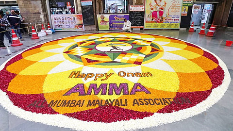 giant pookkalam at mumbai cst railway station